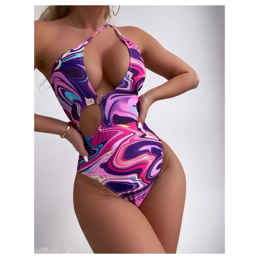 One piece swimsuit